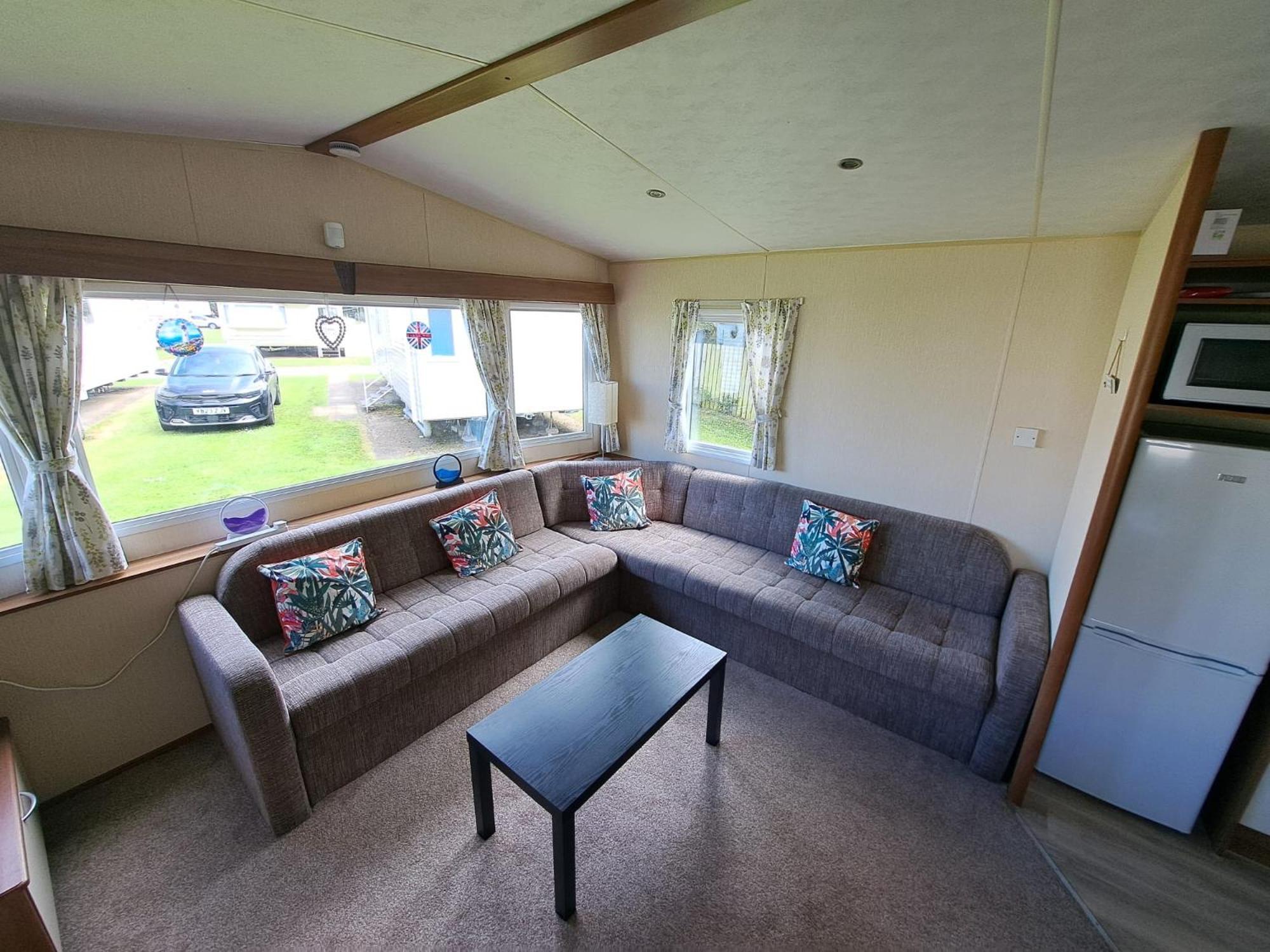 Caravan Waxholme Bagian luar foto